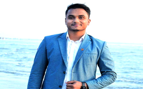 মানুষের বিপদে ঝাঁপিয়ে পড়া ছেলেটা মারা গেল মানসিক ভারসাম্য হারিয়ে