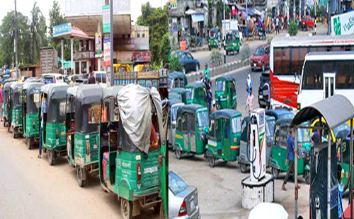 যানজটে ভোগান্তির মুখে সিলেটের সিএনজি ফিলিং স্টেশনগুলো