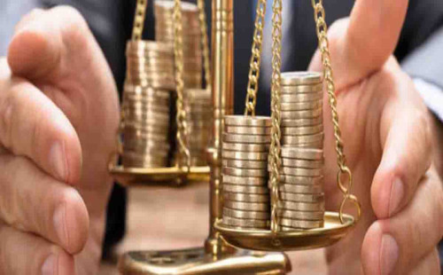 ব্যবসায়ীরা এক-এগারোর মতো টার্গেটে,  অর্থনীতিতে  শঙ্কা