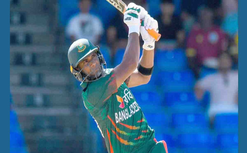 বুড়ো হাড়ের ভেলকি দেখালেন মাহমুদ উল্লাহ