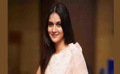 পিতৃতান্ত্রিক সমাজে নারী দিবসকে শুধুমাত্র একটি প্রহসন মনে করেন মিথিলা