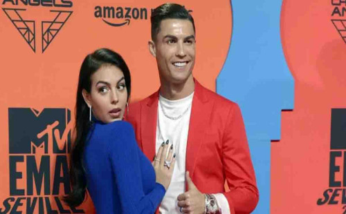 জর্জিনার সঙ্গে বাগদান সারলেন রোনালদো