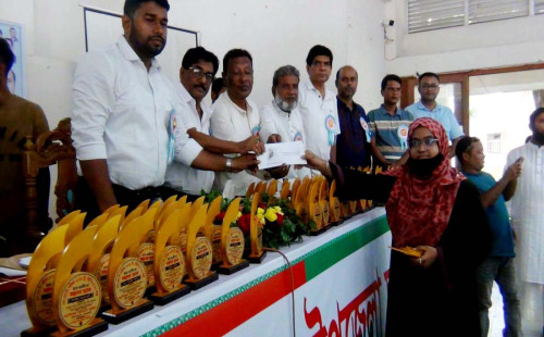 নাগরপুরে এস.এস.সি ছাত্র-ছাত্রীদের সংবর্ধনা ও ক্রেস্ট প্রদান