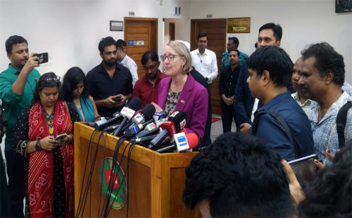 শান্তিপূর্ণ নির্বাচনে সহায়তা দিতে চায় যুক্তরাজ্য শান্তিপূর্ণ নির্বাচনে সহায়তা দিতে চায় যুক্তরাজ্য