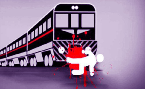 ট্রেনের ধাক্কায় শ্রমিকের মৃত্যু