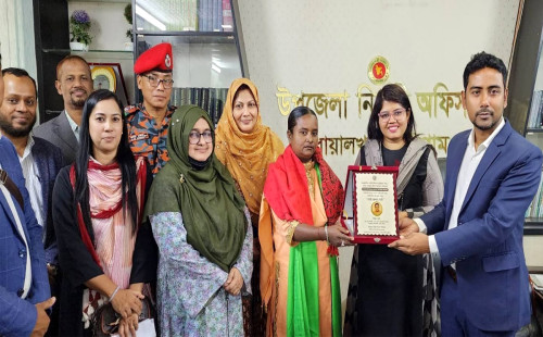 বোয়ালখালীতে উপজেলা পর্যায়ে শ্রেষ্ঠ ৩ অদম্য নারীকে সংবর্ধনা