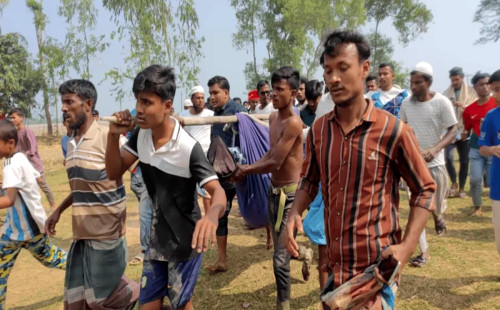 টেকনাফে মাইন বিস্ফোরণে বাংলাদেশী যুবকের পা বিচ্ছিন্ন