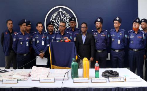 চট্টগ্রামে পরিকল্পিত অগ্নিসংযোগের রহস্য উদঘাটন, ৭ জন গ্রেফতার